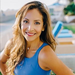 Meet your Posher, Raquel